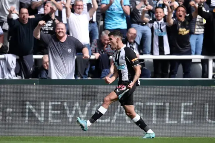 คลิปไฮไลท์พรีเมียร์ลีก นิวคาสเซิ่ล ยูไนเต็ด 2-1 เลสเตอร์ ซิตี้ Newcastle 2-1 Leicester